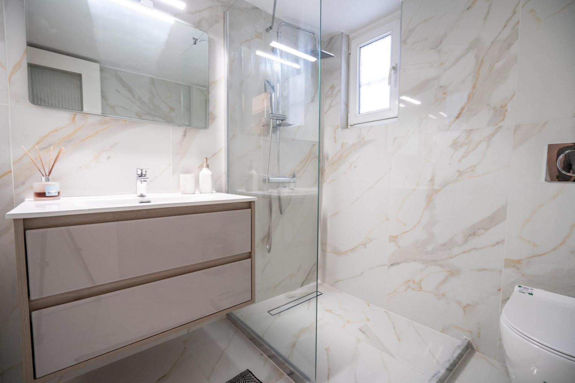 Neo Irakleio Train St. 1 Bedrm 4 Pers. Apartment Atina Dış mekan fotoğraf
