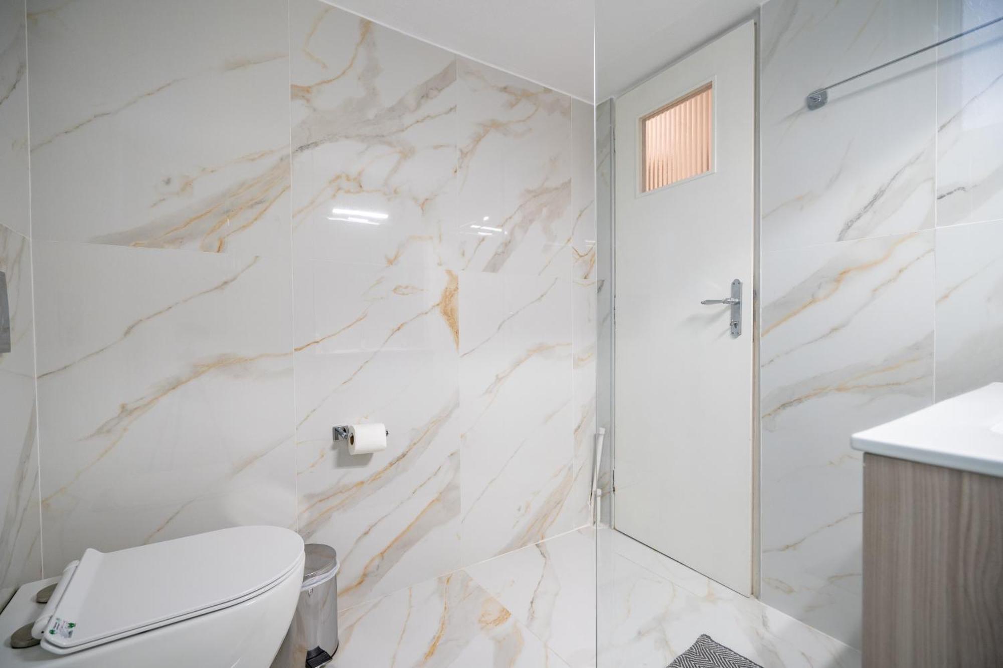 Neo Irakleio Train St. 1 Bedrm 4 Pers. Apartment Atina Dış mekan fotoğraf