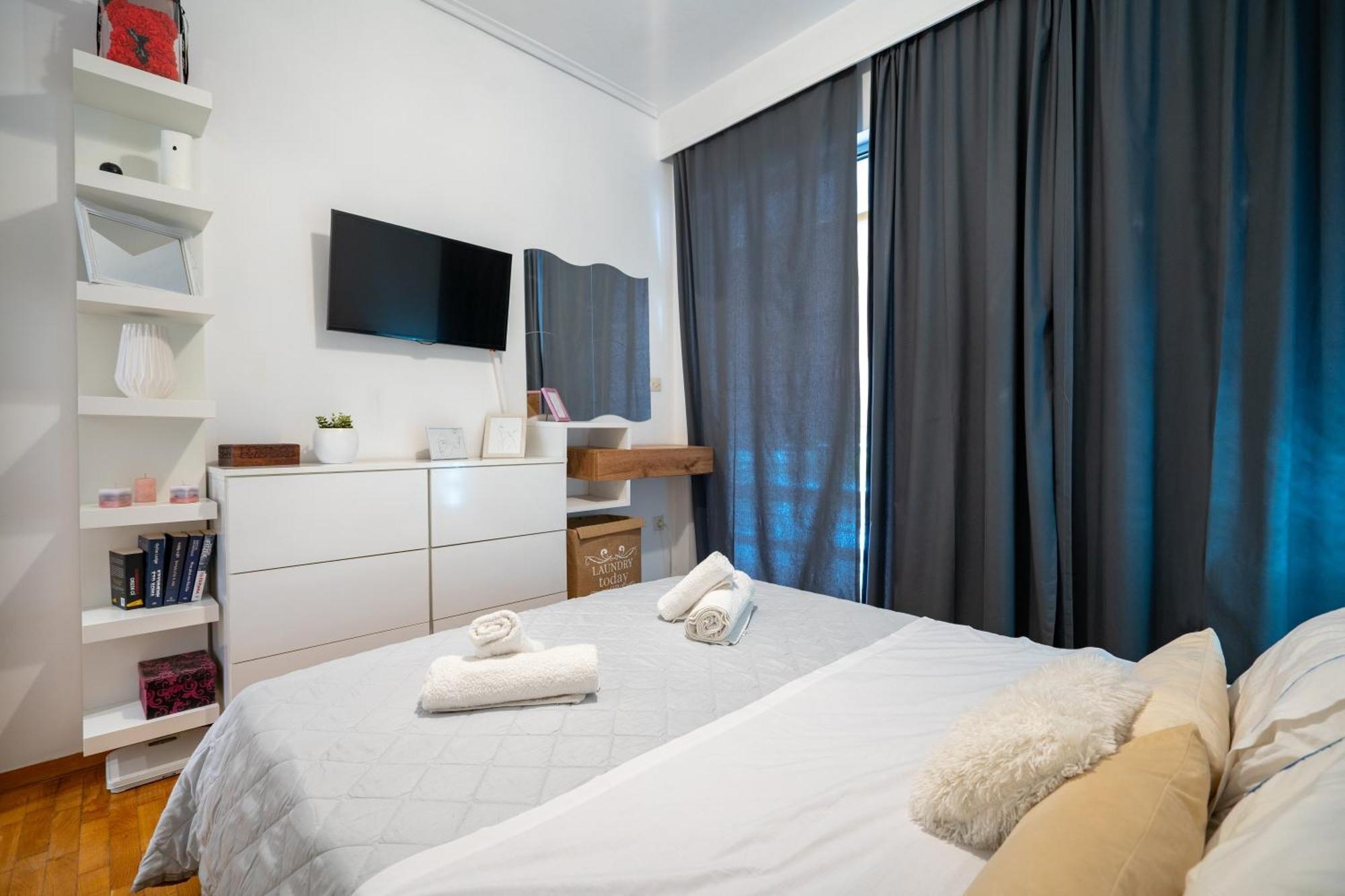 Neo Irakleio Train St. 1 Bedrm 4 Pers. Apartment Atina Dış mekan fotoğraf